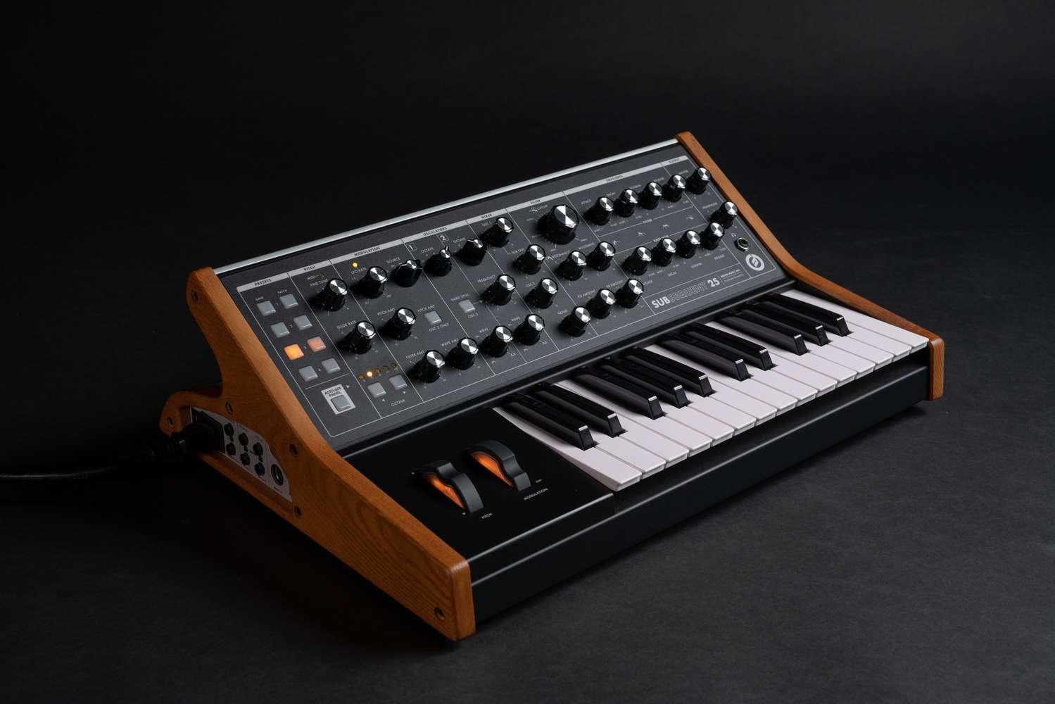 Subsequent 25 | Moog